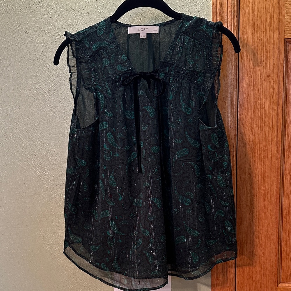 LOFT Dark Green Paisley Ruffled Capped Sleeve Top